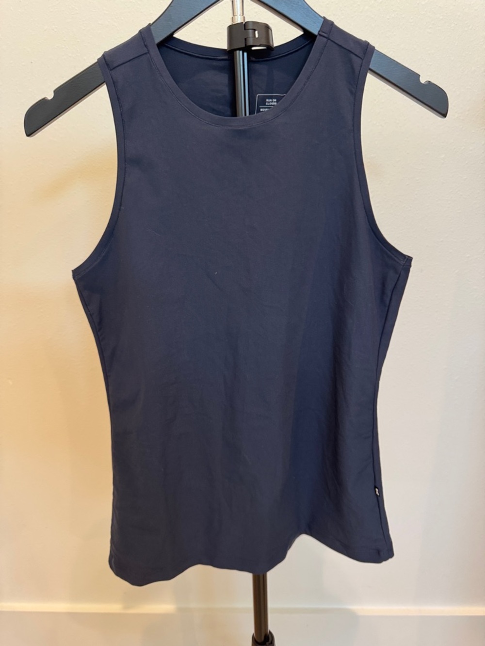 On Running Navy Sleeveless Performance Tank